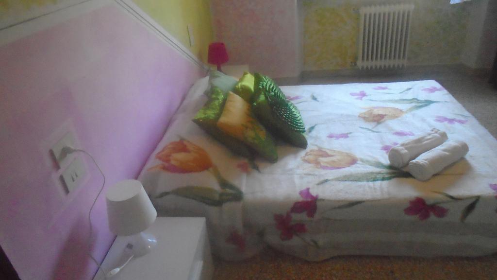 Tropical Bed&Breakfast Lucca Ruang foto