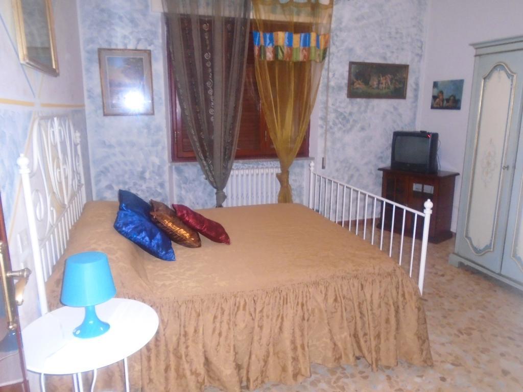 Tropical Bed&Breakfast Lucca Ruang foto
