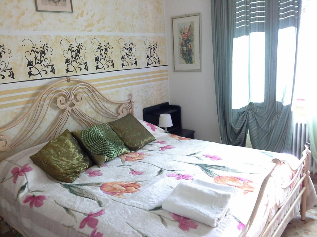 Tropical Bed&Breakfast Lucca Bagian luar foto
