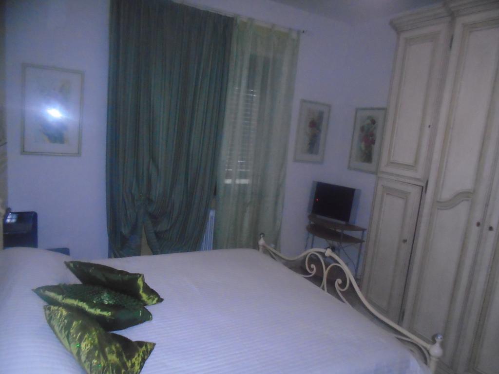 Tropical Bed&Breakfast Lucca Bagian luar foto