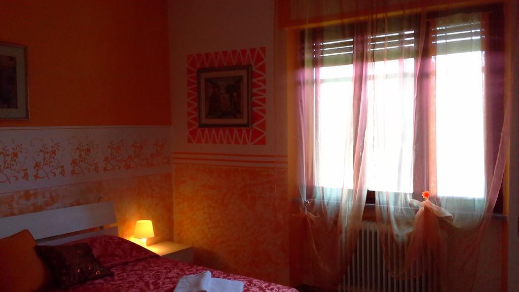 Tropical Bed&Breakfast Lucca Bagian luar foto